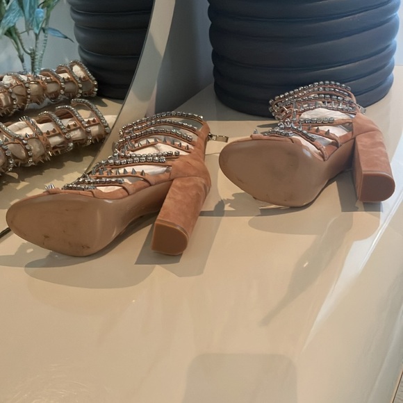 IAMJENNIFERLEE size 7 Nude Razor Studded Spike heels - Picture 3 of 5